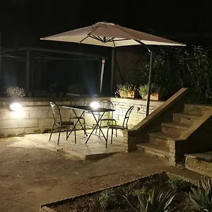 Apartment Em, Siena